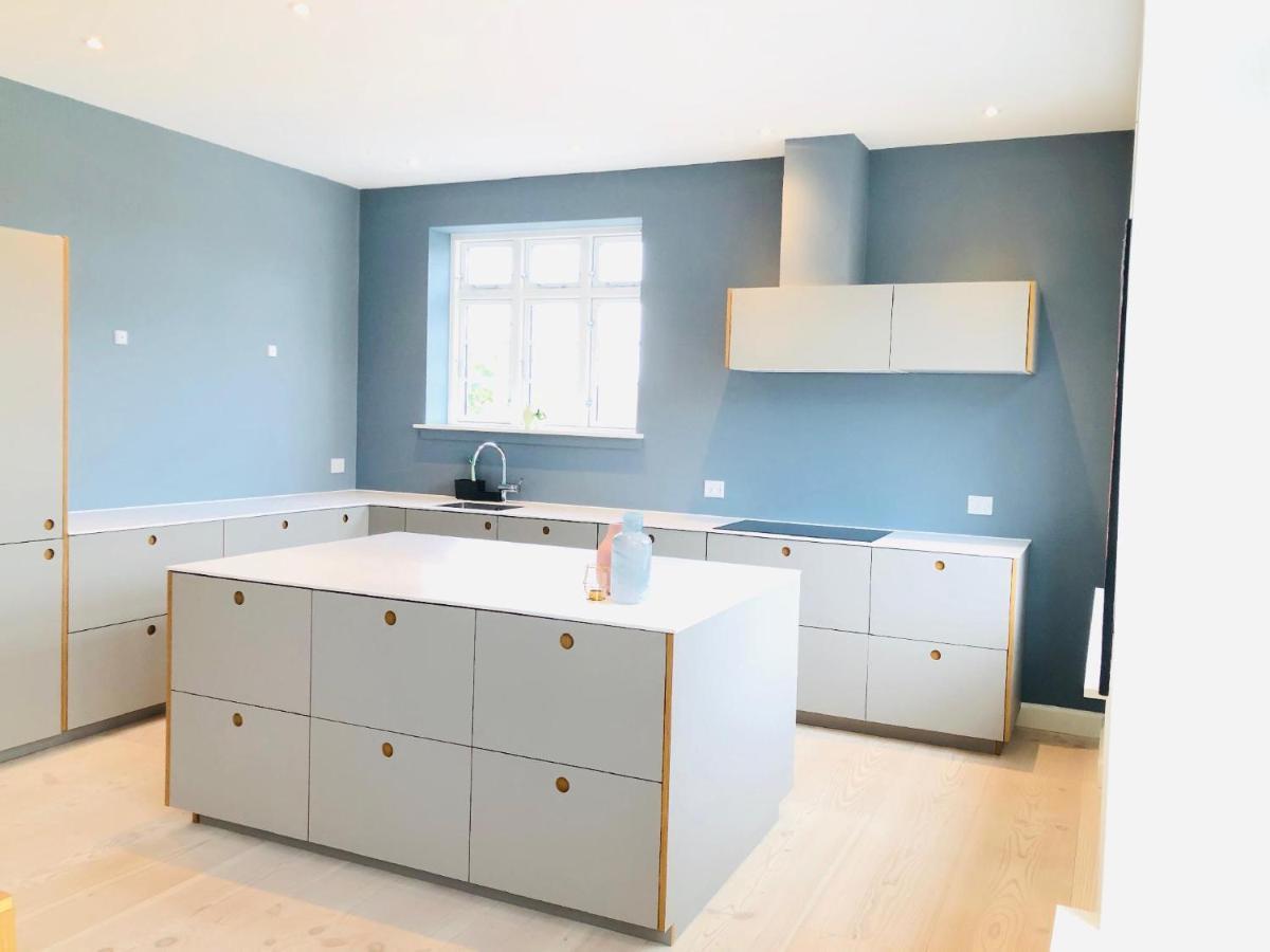 Aday - 4 Bedroom - Modern Living Apartment - อัลบอร์ ภายนอก รูปภาพ